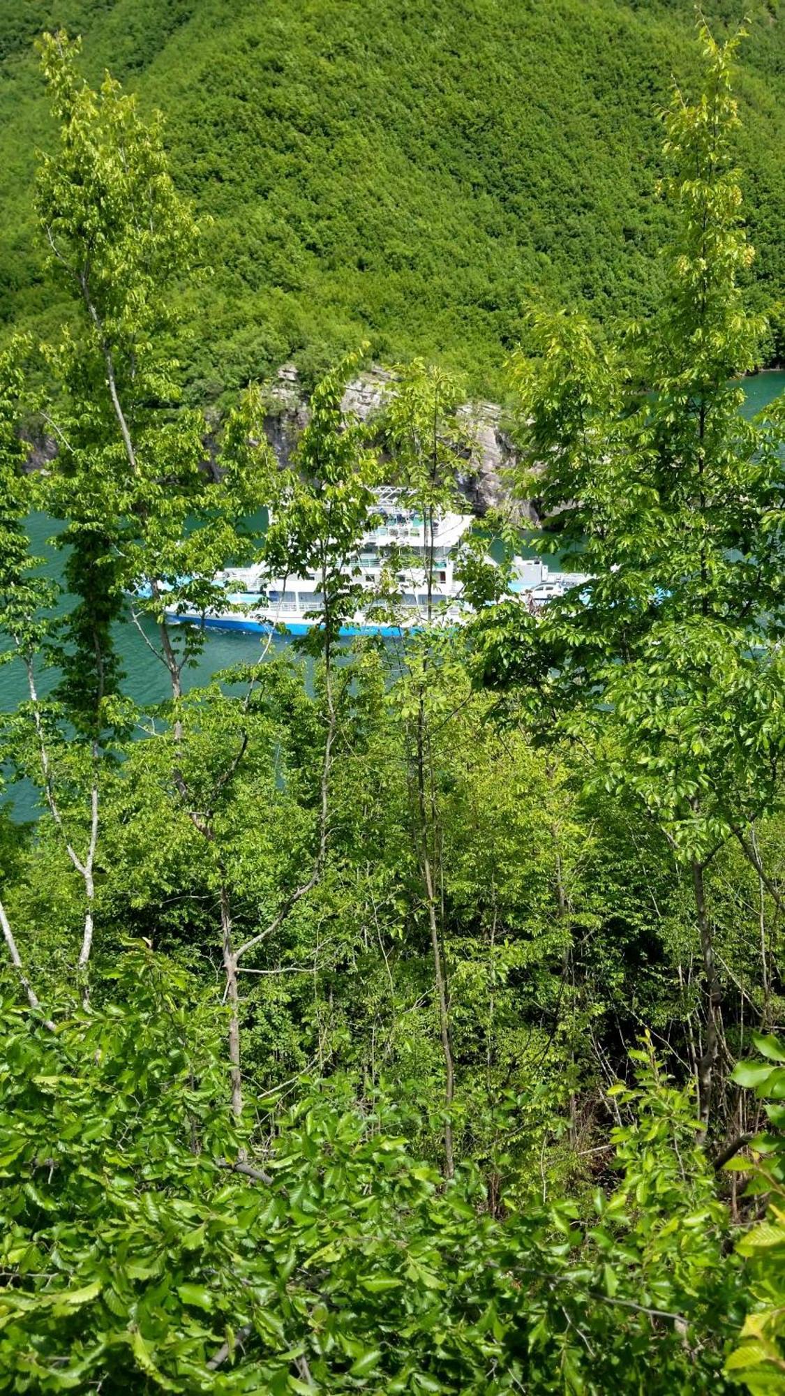 Twin Villas Komani Lake Eksteriør bilde